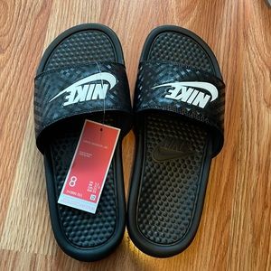 Nike, size 8 black sandals